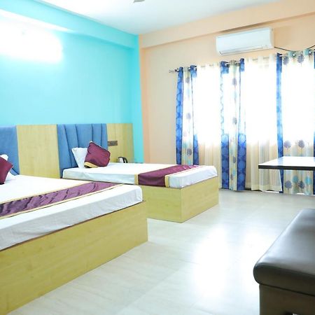 Готель Krishna Shree Residency Ґувахаті Екстер'єр фото