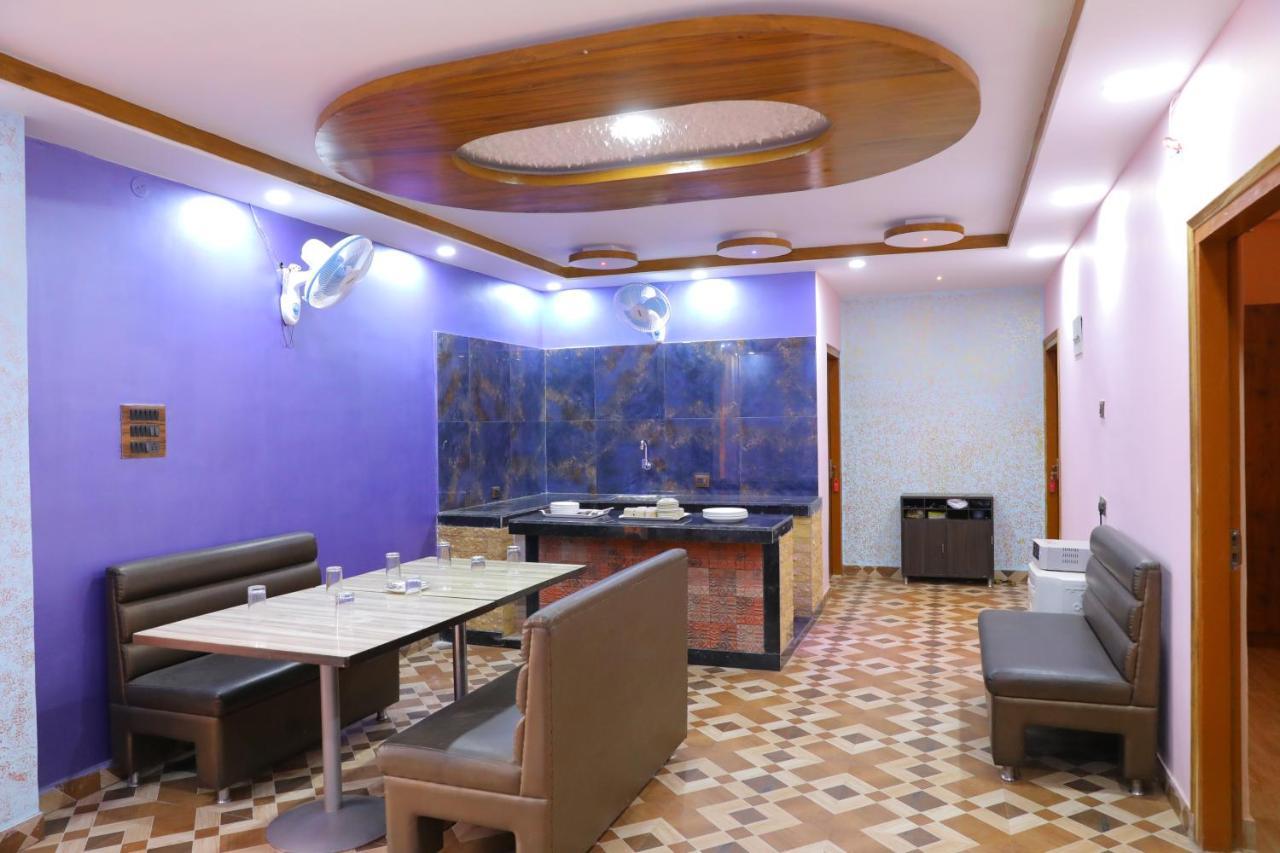 Готель Krishna Shree Residency Ґувахаті Екстер'єр фото