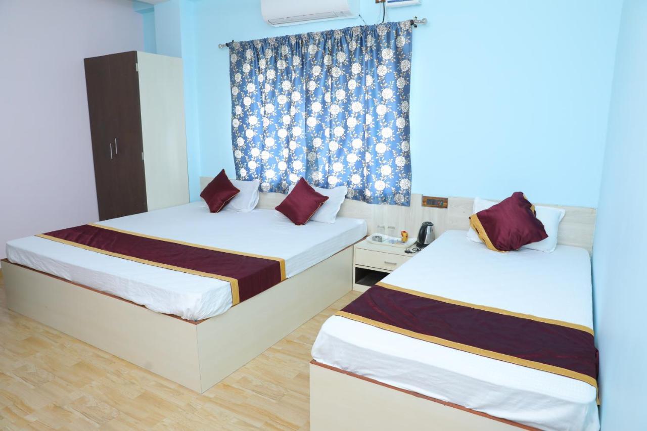 Готель Krishna Shree Residency Ґувахаті Екстер'єр фото