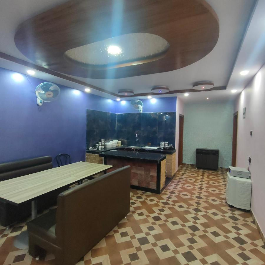 Готель Krishna Shree Residency Ґувахаті Екстер'єр фото